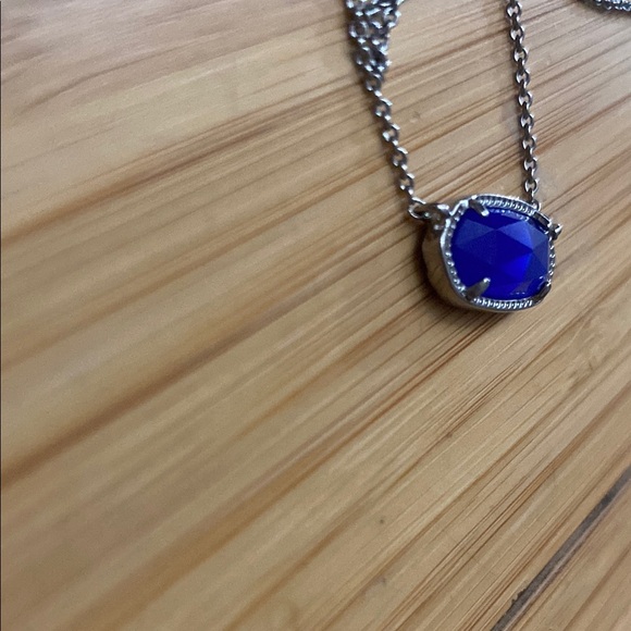 COPY - Kendra Scott Elisa  Silver cobalt cat’s eye necklace , lots of tarnishin… - Picture 6 of 8